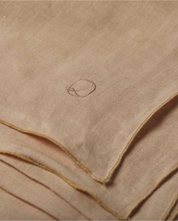 Laurence-Carroy-nappe-lin-lave-a-fleur-de-peau