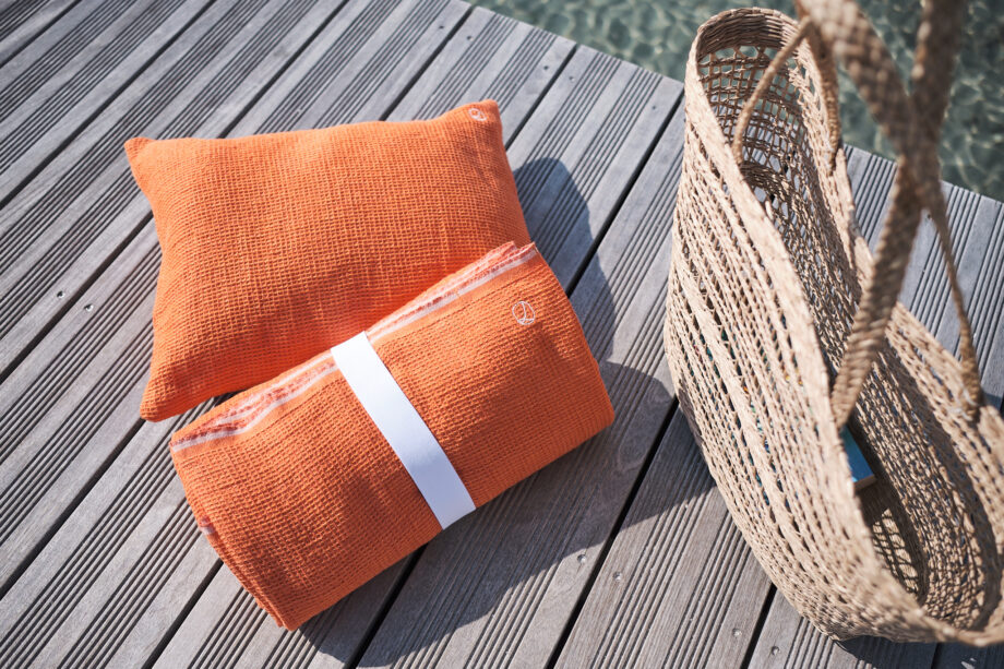 Laurence-carroy-coussin-de-plage-en-lin