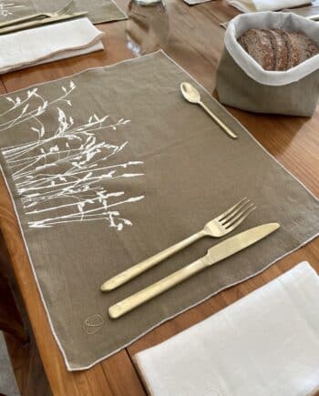 Laurence-Carroy-set-de-table-en-lin-sérigraphié