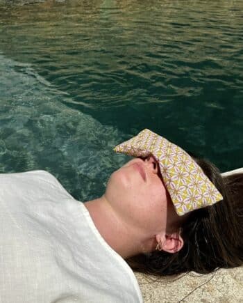 Laurence-Carroy-bandeau-relaxant-lin-lavande