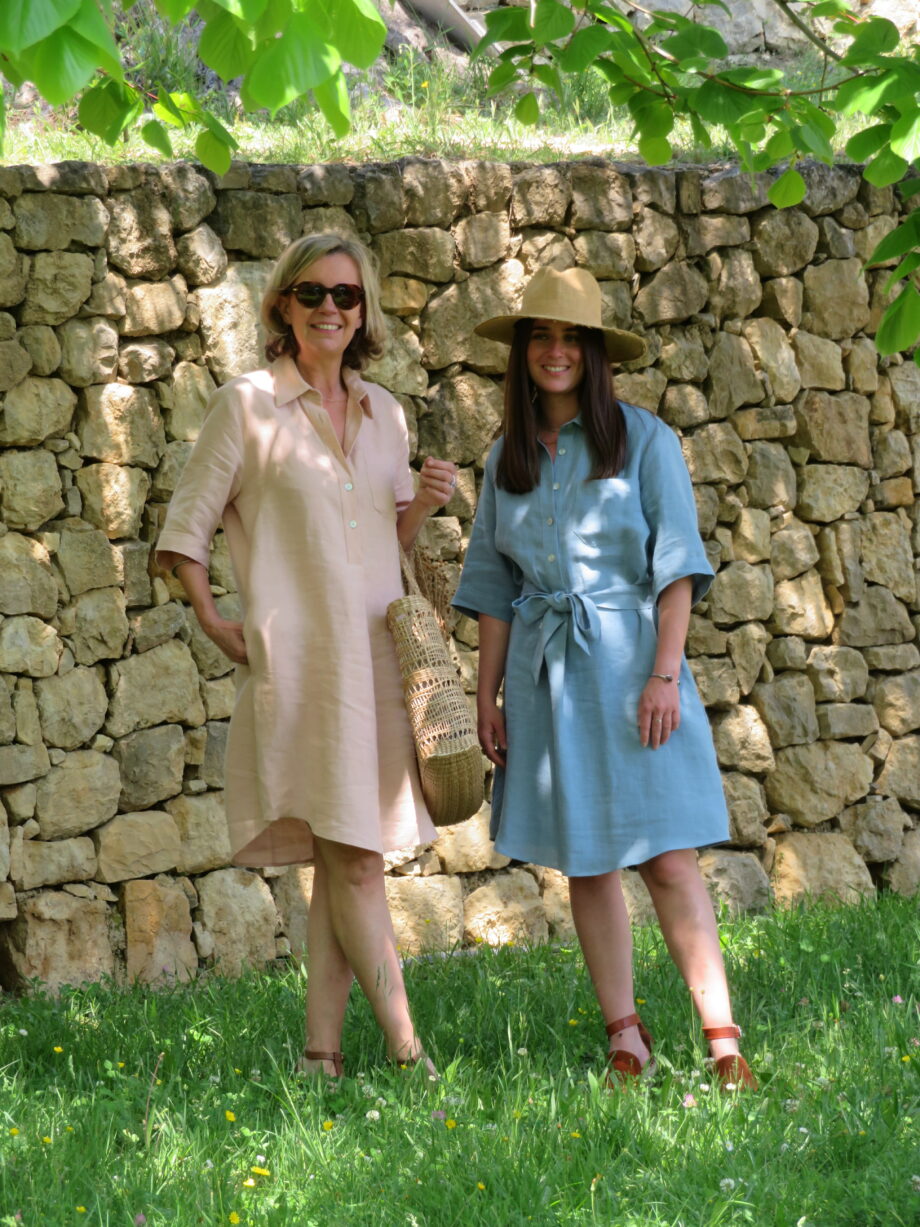 Laurence-Carroy-robe-en-lin-longueur-medium-manches-3/4