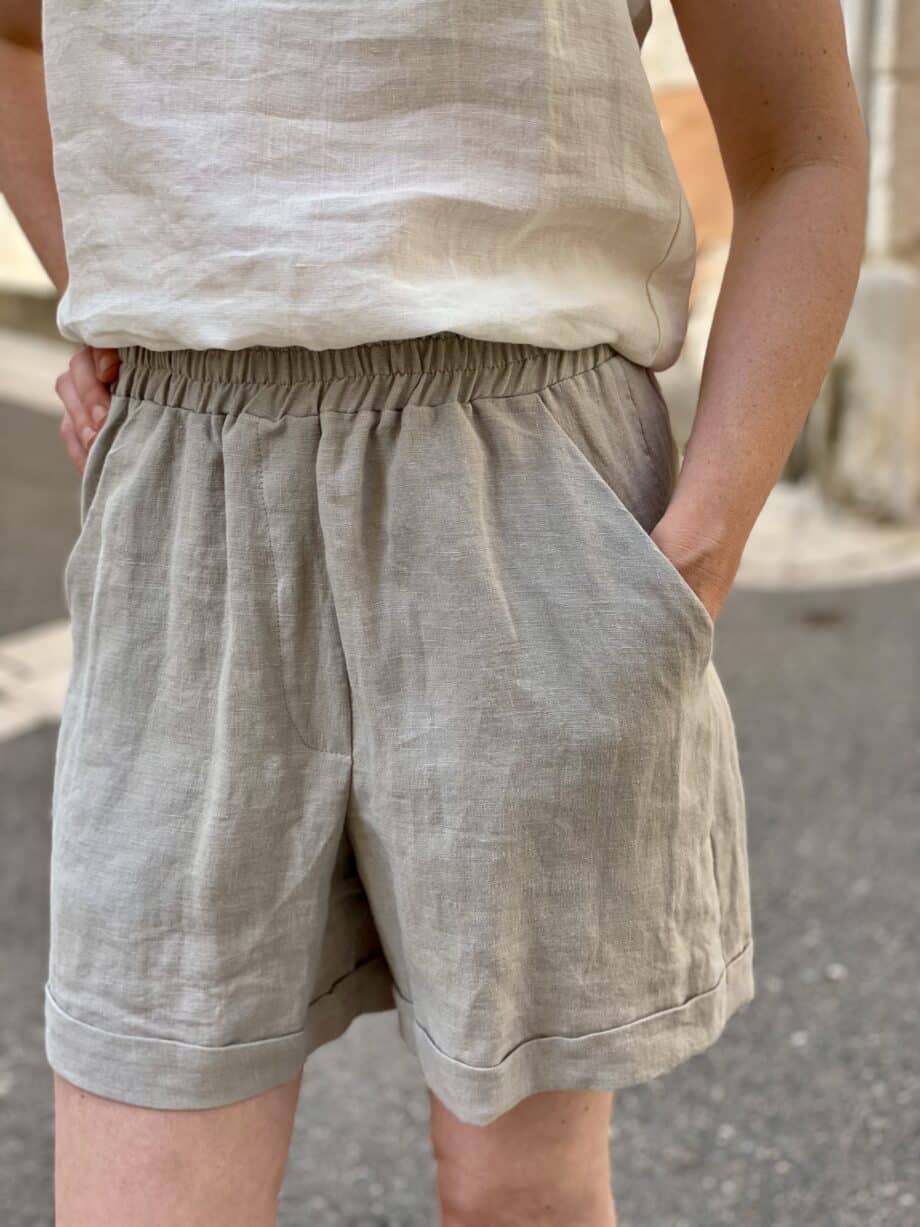 Laurence-carroy-short-en-lin-gris-clair