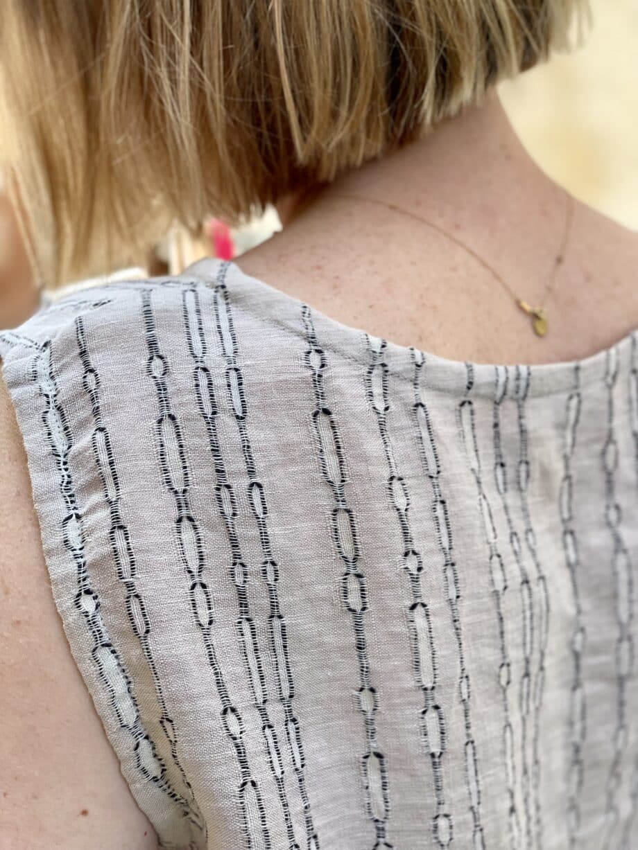 Laurence-carroy-débardeur-en-lin-motif-fantaisie