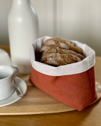 Laurence-carroy-paniere-à-pain-en-lin-lavé-brique